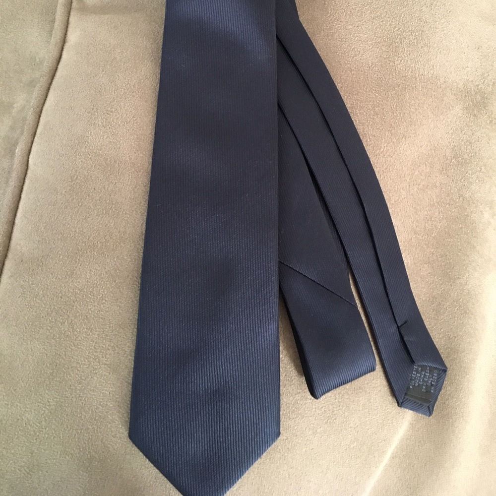 Navy blue Sean John tie